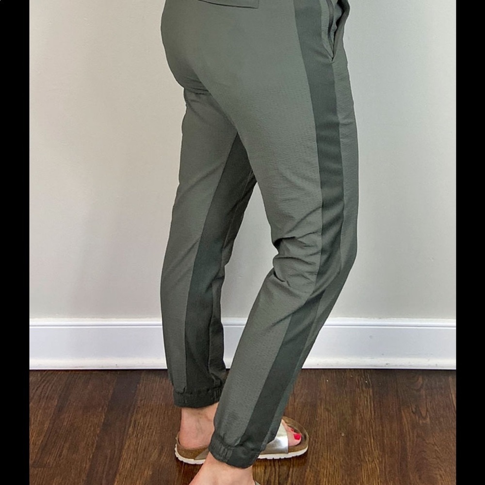 Athleta Brooklyn Textured Joggers